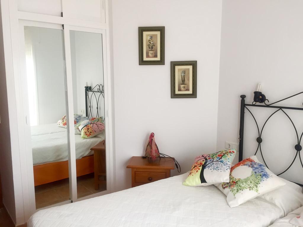 Easy Nerja Apartments Eksteriør billede